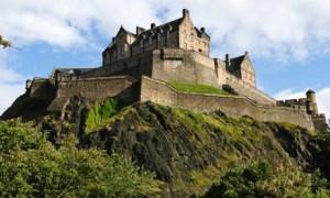 edinburgh-castle-walls-page